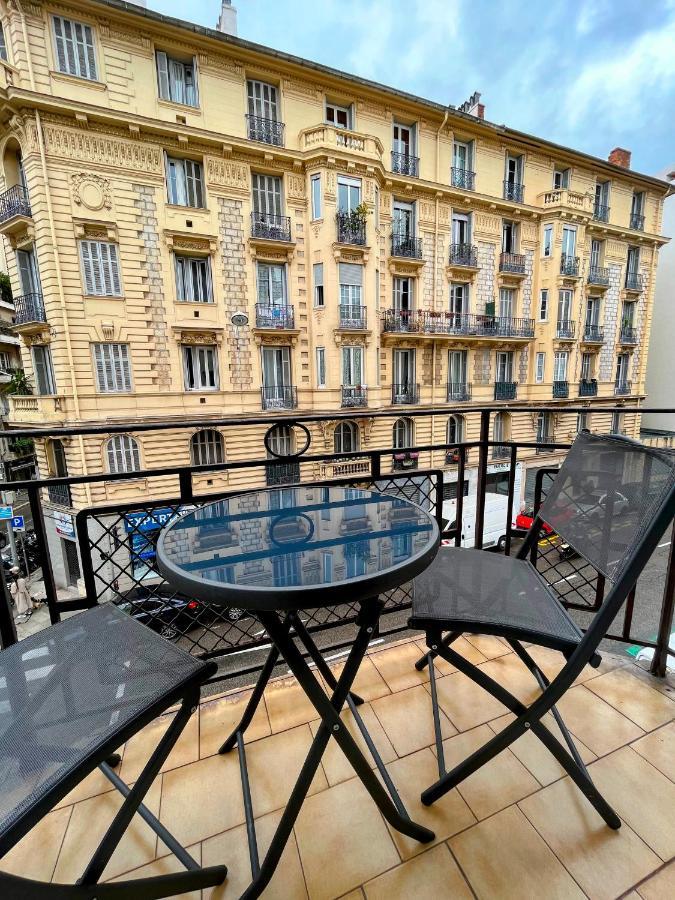 Apartament Sunshine Getaway - Stylish Studio In The Heart Of Nicea Zewnętrze zdjęcie